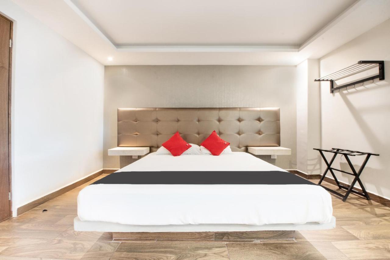 Hotel 202 Monterrey Luaran gambar
