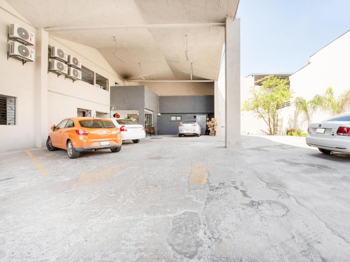 Hotel 202 Monterrey Luaran gambar